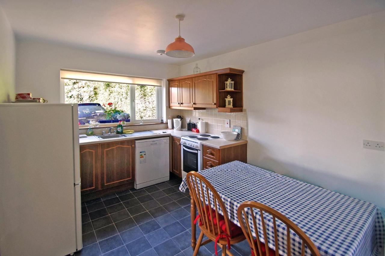 Cottage At Youghal Bridge Dloughtane Bagian luar foto